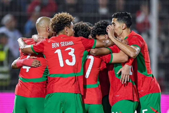 الركراكي يستدعي 26 لاعبا لموقعتي البحرين والكونغو