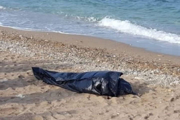 العثور على جثة بدون رأس بشاطئ الديزة بمرتيل العثور على جثة بدون رأس بشاطئ الديزة بمرتيل