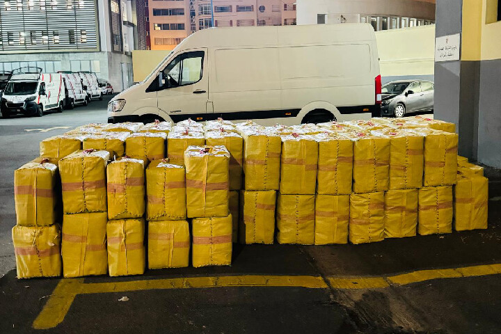 إحباط محاولة تهريب 400 كيلوغرام من مخدر الشيرا بمعبر الكركرات الحدودي إحباط محاولة تهريب 400 كيلوغرام من مخدر الشيرا بمعبر الكركرات الحدودي
