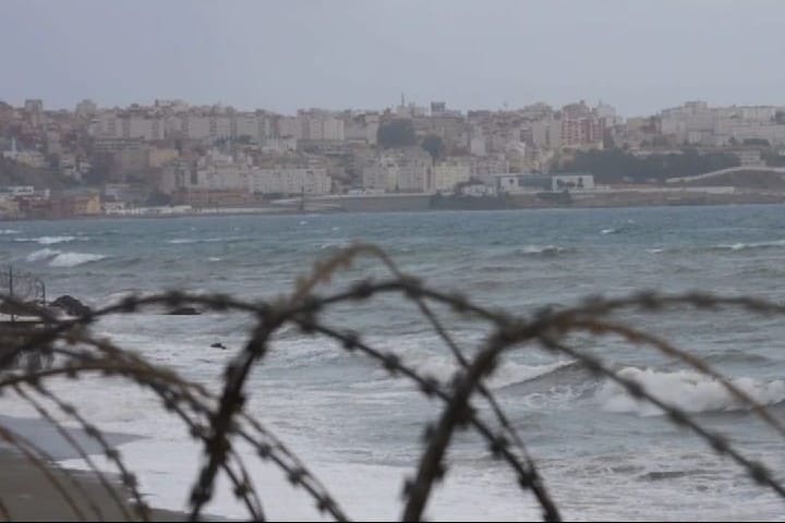 درك الفنيدق ينجح في تفكيك شبكة للتحريض على الهجرة درك الفنيدق ينجح في تفكيك شبكة للتحريض على الهجرة