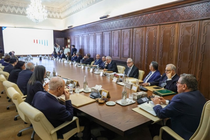 مجلس الحكومة يصادق على مشروع قانون المالية لـ2026 مجلس الحكومة يصادق على مشروع قانون المالية لـ2026