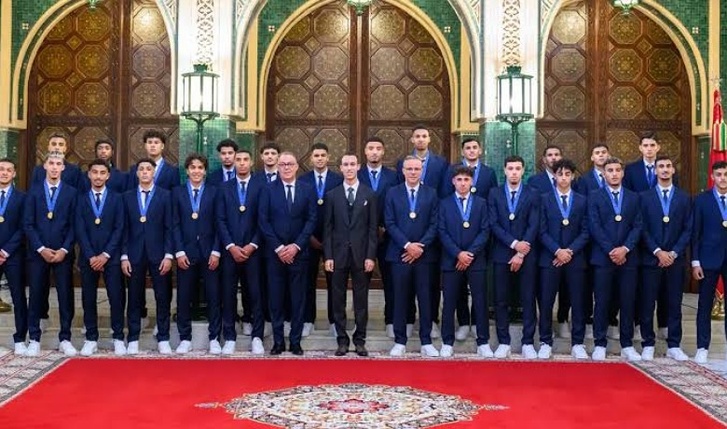 مولاي الحسن يترأس حفلا على شرف أبطال العالم لأقل من 20 سنة مولاي الحسن يترأس حفلا على شرف أبطال العالم لأقل من 20 سنة