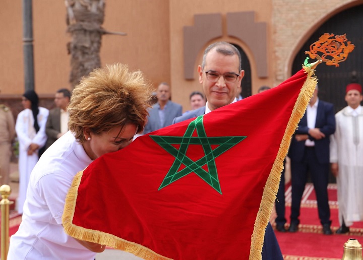 بدوان تحمل العلم الوطني في المرحلة 11 "سباق التناوب الرمزي المسيرة الخضراء" بدوان تحمل العلم الوطني في المرحلة 11 "سباق التناوب الرمزي المسيرة الخضراء"