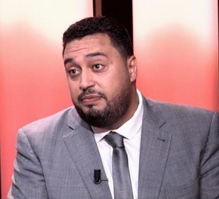 زكرياء فيرانو محلل اقتصادي زكرياء فيرانو محلل اقتصادي
