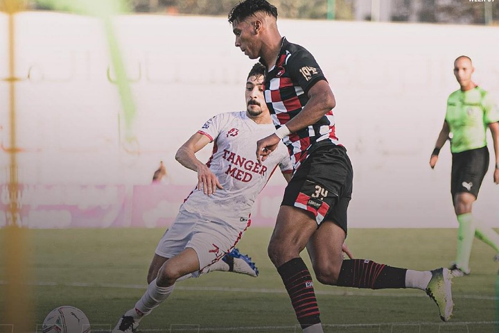 شباب المحمدية يدافع عن صدارته أمام المغرب التطواني شباب المحمدية يدافع عن صدارته أمام المغرب التطواني