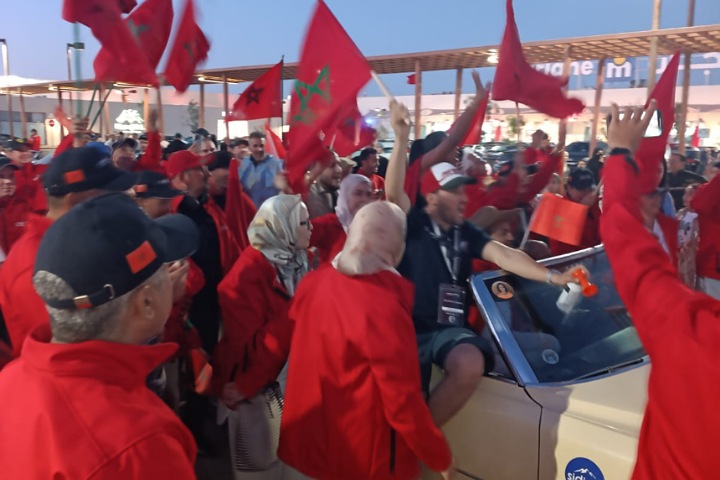 اختتام رالي المسيرة الخضراء للسيارات العتيقة بالعيون