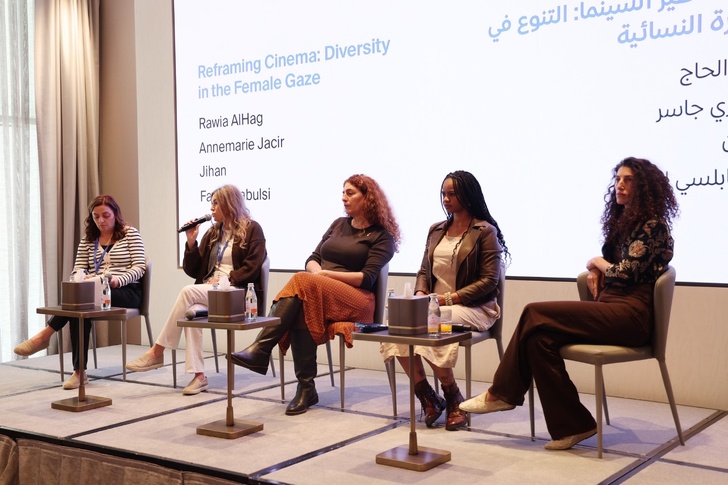 صانعات أفلام في جلسة حوارية خاصة في مهرجان الدوحة السينمائي يؤكدن على أهمية دعم مؤسسة الدوحة للأفلام للسّرديات المتنوعة والملهمة صانعات أفلام في جلسة حوارية خاصة في مهرجان الدوحة السينمائي يؤكدن على أهمية دعم مؤسسة الدوحة للأفلام للسّرديات المتنوعة والملهمة