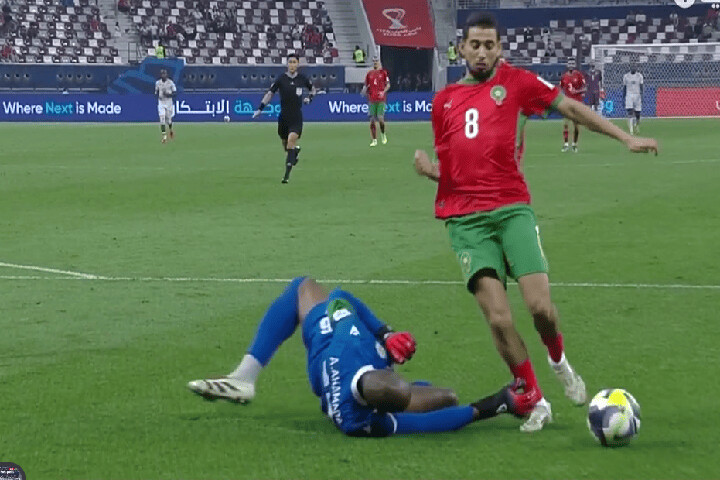 تحكيم كارثي يُشعل الجدل ويهدد مستقبل كأس العرب 2025