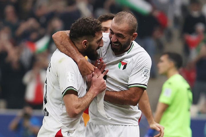 الفدائيون يكتبون التاريخ في الدوحة ويفرضون التعادل على نسور قرطاج