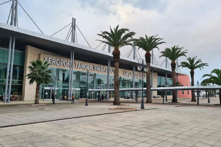 منحة القفّة بدل خدمة المطعم… نقابة مكتب المطارات تضغط لإصلاح جذري في الخدمات الاجتماعية