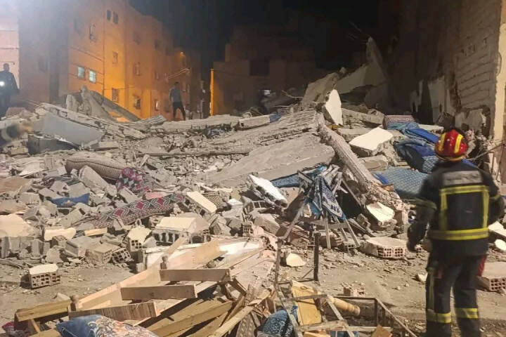 فاجعة بمدينة فاس جراء انهيار بنايتين متجاورتين..