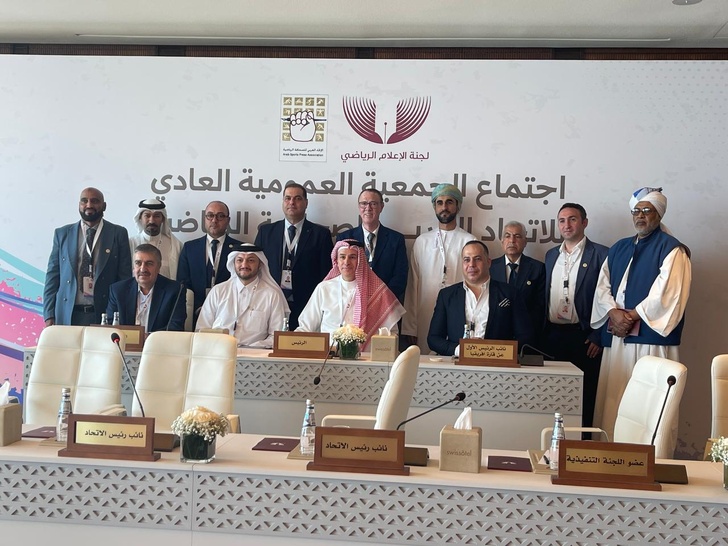 انتخاب الاستاذ بدر الدين الإدريسي نائبا لرئيس الاتحاد العربي للصحافة الرياضية انتخاب الاستاذ بدر الدين الإدريسي نائبا لرئيس الاتحاد العربي للصحافة الرياضية