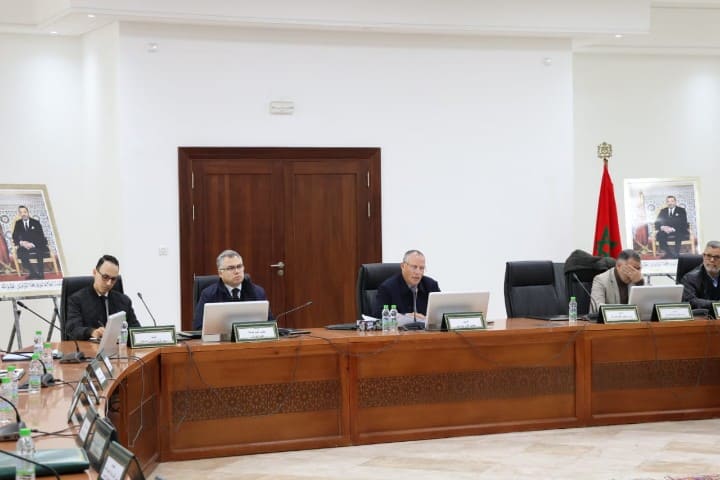 عمالة العرائش ترفع درجة التأهب لمواجهة التقلبات الجوية والفيضانات المحتملة