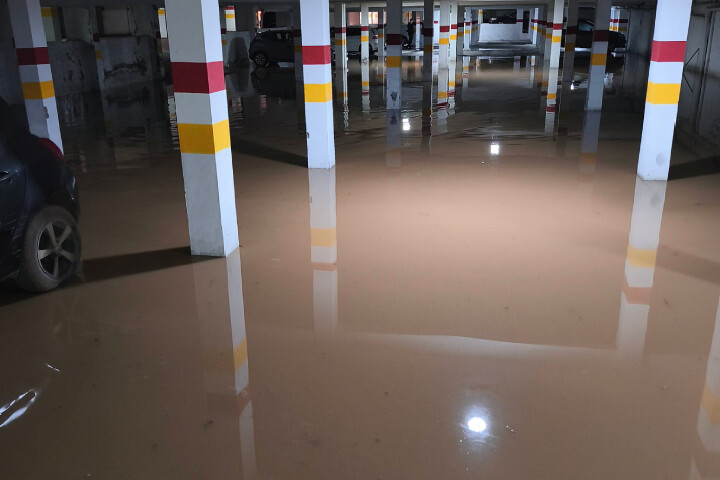 الأمطار تغرق حي سعيد حجي بسلا وتربك الساكنة