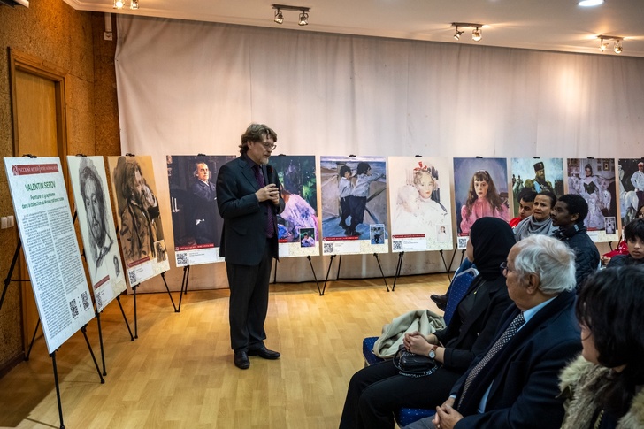 البيت الروسي يحتفي بسيروف: ألوان تحكي وحياة تروى البيت الروسي يحتفي بسيروف: ألوان تحكي وحياة تروى