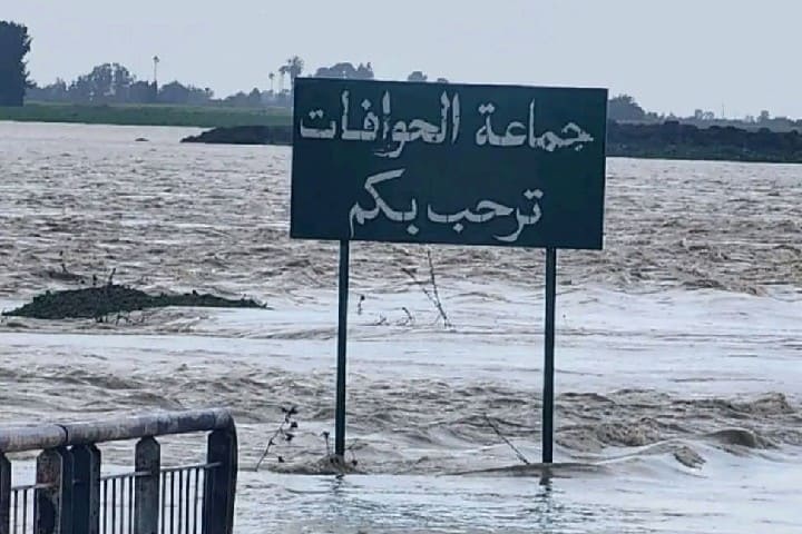 فيضانات واد سبو بسيدي قاسم: تواصل عمليات الإجلاء ووصول المساعدات وسط إشادة ببطولة المتدخلين