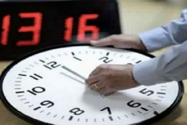 ابتداء من الأحد.. الرجوع إلى الساعة القانونية واعتماد وقت مسترسل للعمل خلال رمضان