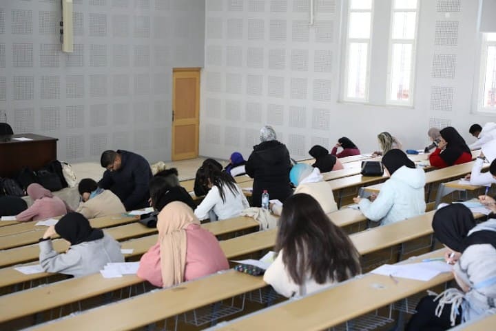 إضراب 3 و4 مارس يشلّ الجامعات… “التعليم العالي” يدخل جولة شدّ الحبل حول قانون 59.24