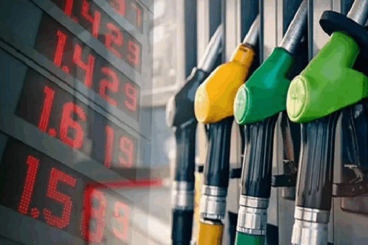 الحكومة‭ ‬تطلق‭ ‬دعماً‭ ‬استثنائياً‭ ‬لمهنيي‭  ‬النقل‭ ‬لمواجهة‭ ‬ارتفاع‭ ‬أسعار‭ ‬المحروقات