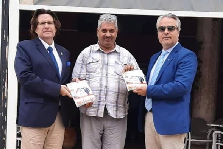 عاشق الصحراء المغربية.. رحيل إسباني بقلب وجوارح مغربية