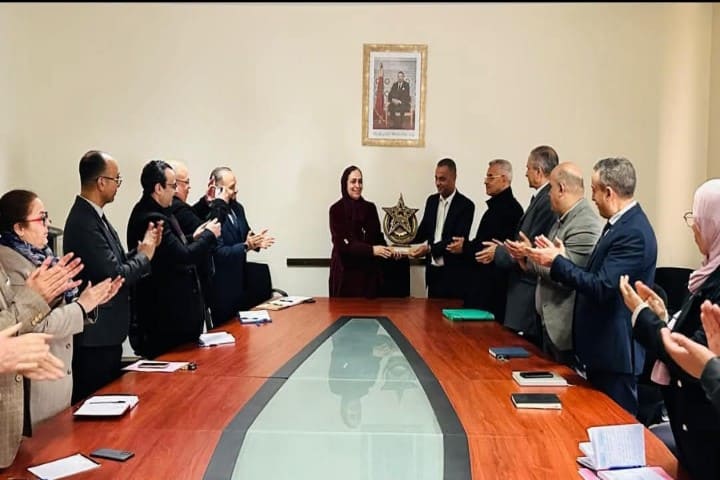 تنصيب مدير إقليمي جديد لقطاع التربية والتعليم بالحسيمة<