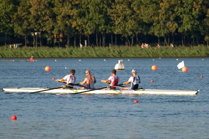 انتخاب المغربي عبد الرحيم ناصت نائبا لرئيس الاتحاد العربي للتجديف