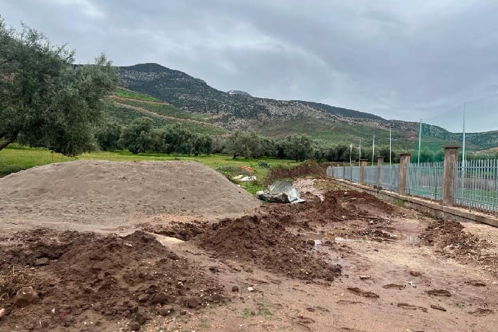 اختلالات بالجملة تُفاقم معاناة ساكنة فم العنصر… والفاعل الجمعوي السعودي يدق ناقوس الخطر