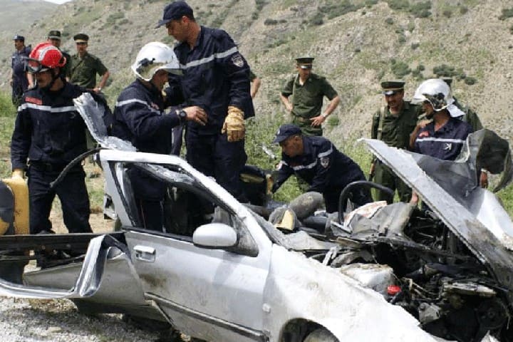 انقلاب مروع على طريق أوزود يخلف 16 مصابا بينهم أطفال ويعيد دق ناقوس خطر السلامة الطرقية