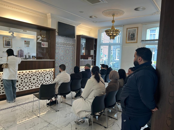 الجالية المغربية تنوه بمبادرة الأبواب المفتوحة التي تنظمها القنصليات المغربية في هولندا الجالية المغربية تنوه بمبادرة الأبواب المفتوحة التي تنظمها القنصليات المغربية في هولندا