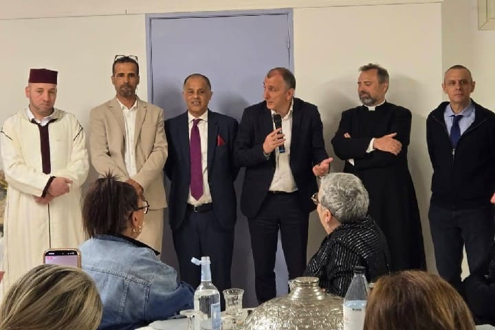 حفل حول أهمية التسامح والعيش المشترك بكورسيكا