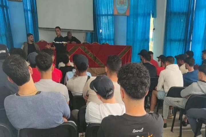 تكوين 260 سباحًا منقذًا بالمضيق الفنيدق لتعزيز سلامة المصطافين هذا الصيف