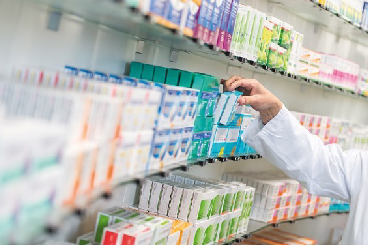 ضوابطُ جديدةٌ لاستيراد الأدوية.. التأشيرةُ الصحيةُ تعيدُ رسم قواعد السوق الدوائية بالمغرب