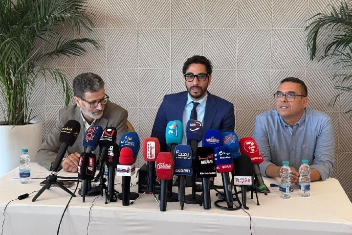 ندوة صحفية للإعلان عن انتهاء أزمة (الطوبيسات ) باقليم بنسليمان انطلاق الشركة الجديدة بعد غد السبت