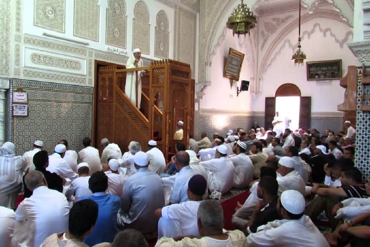 الأوقاف توقف خطيب جمعة بالرباط قبل صعوده إلى المنبر