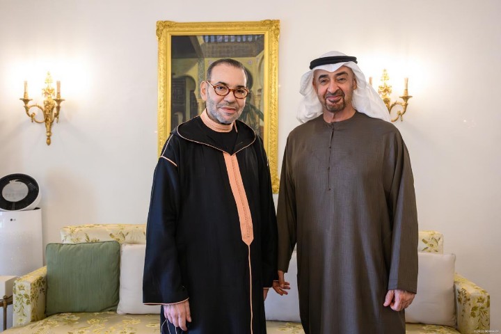 جلالة الملك يلتقي سمو الشيخ محمد بن زايد في الرباط