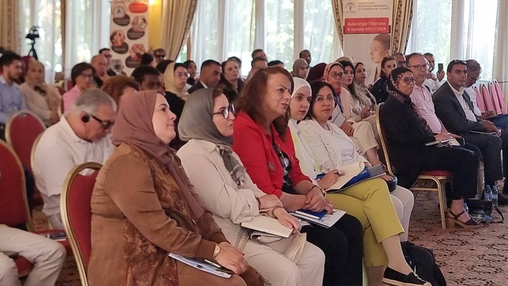 ماستر الترجمة والتواصل والإعلام بطنجة يفتح نقاشا وطنيا  حول الصحافة في عصر الذكاء الاصطناعي