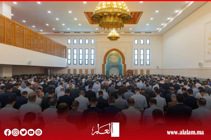 أول صلاة جمعة بمسجد المقر الجديد للأمن الوطني بالرباط تعزز البعد الروحي للمؤسسة الأمنية