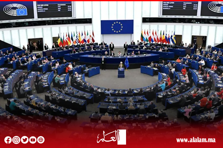 البرلمان الأوروبي يُقرّ أكثر قوانين الهجرة تشدداً منذ عقود ويُمهّد لإنشاء مراكز ترحيل خارج الاتحاد