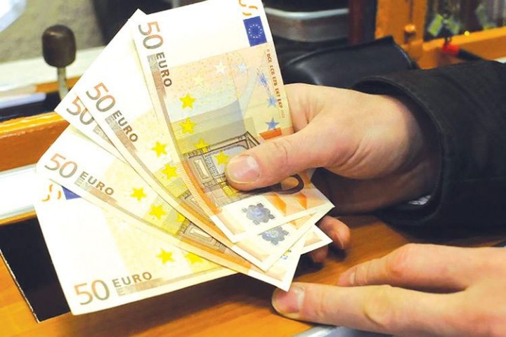 السعيدية: توقيف متشرّد بحوزته 100 ألف يورو مزورة