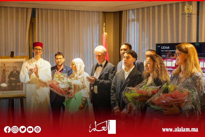 القنصلية العامة للمغرب بتورينو تحتفي بعيد العرش وتؤكد تشبث الجالية بالوطن