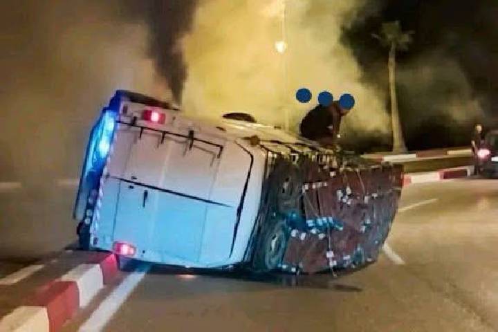 حادثة خطيرة قرب قنطرة إيسلي.. انقلاب سيارة مرسيدس 307 واستنفار لمصالح الإنقاذ
