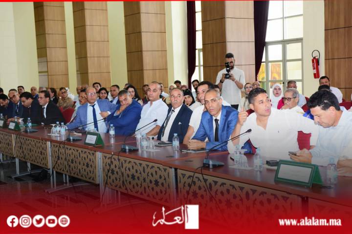 والي بني ملال-خنيفرة يفتح أبواب الولاية أمام مغاربة العالم.. تبسيط المساطر والإنصات لانشغالات الجالية