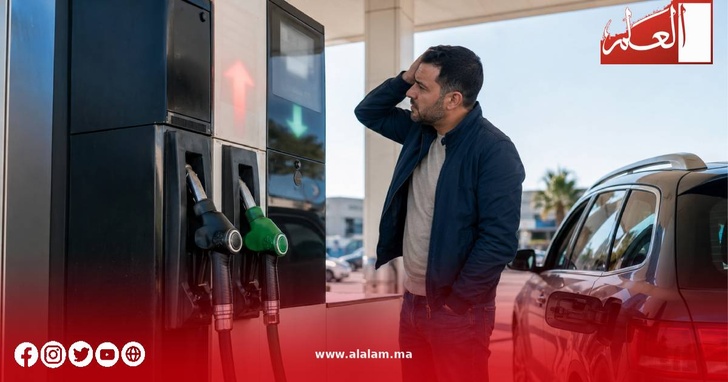 الغازوال والبنزين وجهاً لوجه عند 15 درهماً.. كم ستكلف الزيادة الجديدة جيوب المغاربة؟ الغازوال والبنزين وجهاً لوجه عند 15 درهماً.. كم ستكلف الزيادة الجديدة جيوب المغاربة؟