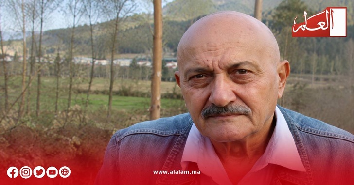الكاتب عمر نجيب