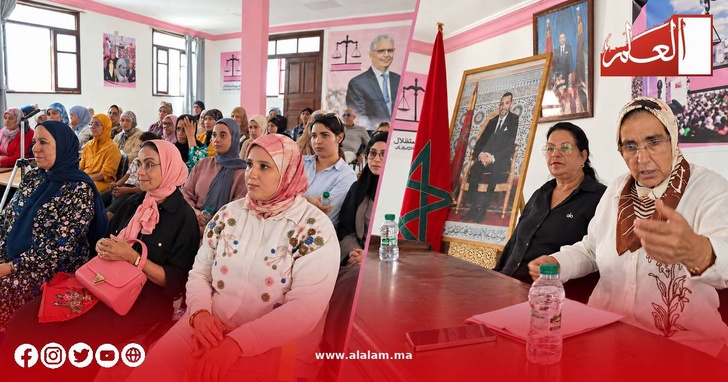 رئيسة منظمة المرأة الاستقلالية "خديجة الزومي" في لقاء القصر الكبير رئيسة منظمة المرأة الاستقلالية "خديجة الزومي" في لقاء القصر الكبير