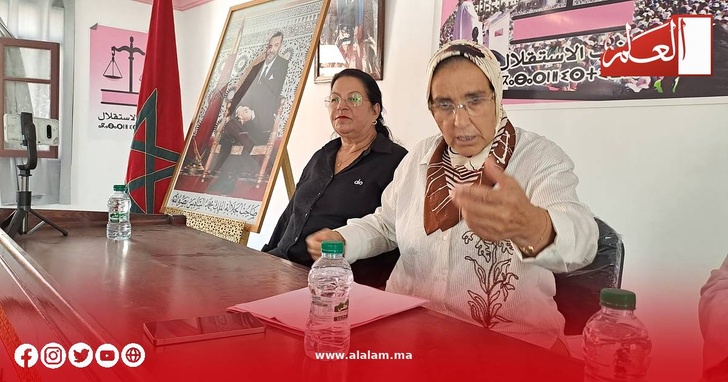 رئيسة منظمة المرأة الاستقلالية "خديجة الزومي" في لقاء القصر الكبير