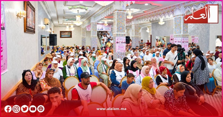 حضور جماهيري واسع خلال اللقاء التواصلي بمدينة القصر الكبير حضور جماهيري واسع خلال اللقاء التواصلي بمدينة القصر الكبير
