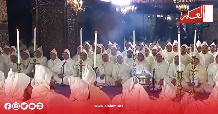 تلاوة آيات من الذكر الحكيم وإنشاد أمداح نبوية خلال الحفل الديني