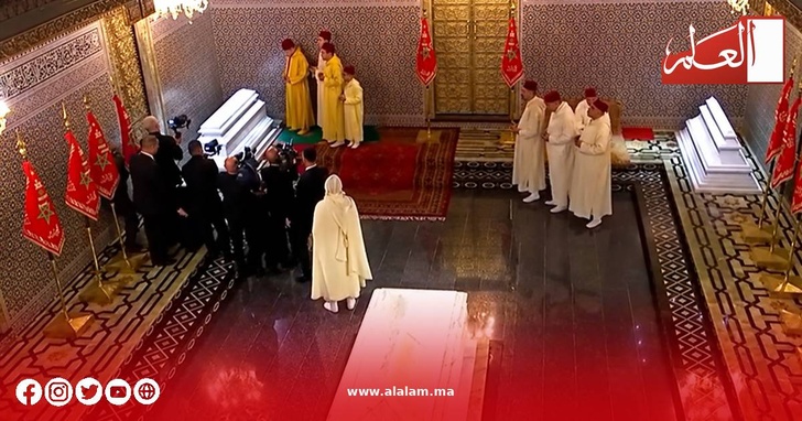 مشهد عام للحفل الديني المقام بضريح محمد الخامس في الرباط