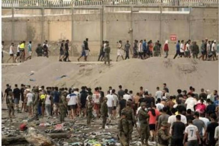 حزم أمني وتنسيق مغربي إسباني يُجهضان نداءات الاقتحام الجماعي لسبتة ويُنهيان وهم العبور